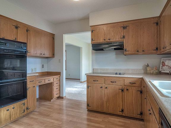 4th image of 5411 Oliver St