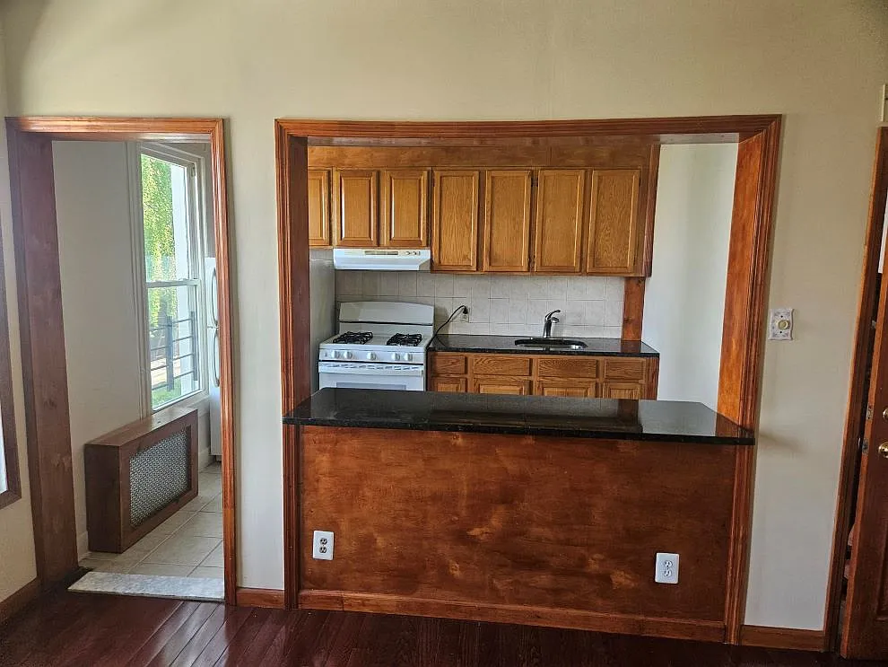 449 46th Street — Photo 3