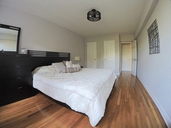 3rd image of 145 Lincoln Ave APT 6A