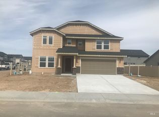 760 SW Raelynn St, Mountain Home, ID 83647