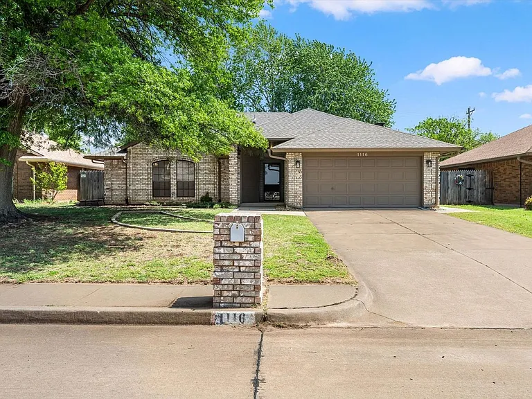 1116 Earl A Rodkey Dr — Photo 1