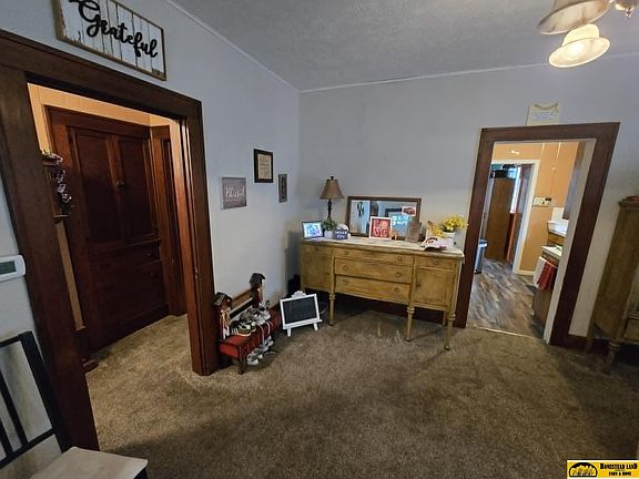 4th image of 714 N 10th St