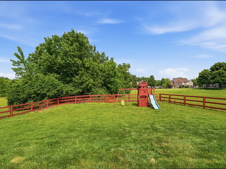 4918 Streamside Ct — Photo 47