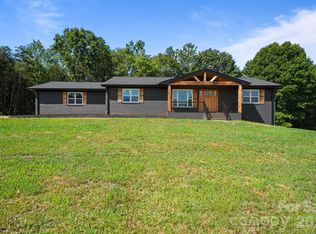 1411 W V Thompson Rd, Rutherfordton, NC 28139