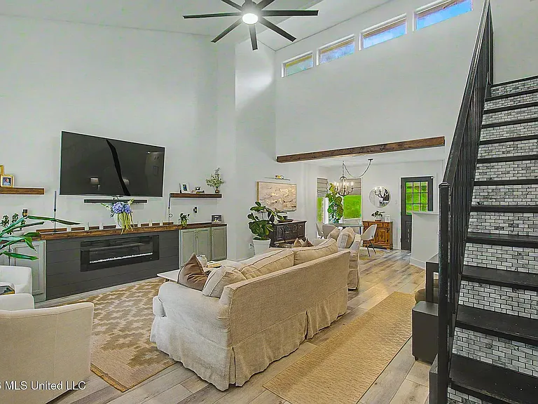 5401 Sioux Dr — Photo 3