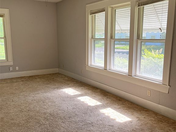 3rd image of 701 NW 3rd St