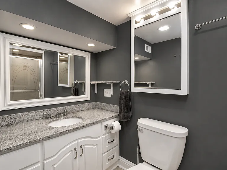 134 Washington Ave — Photo 7