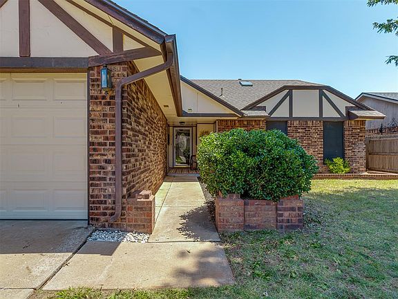 5th image of 13216 Moccasin Ln