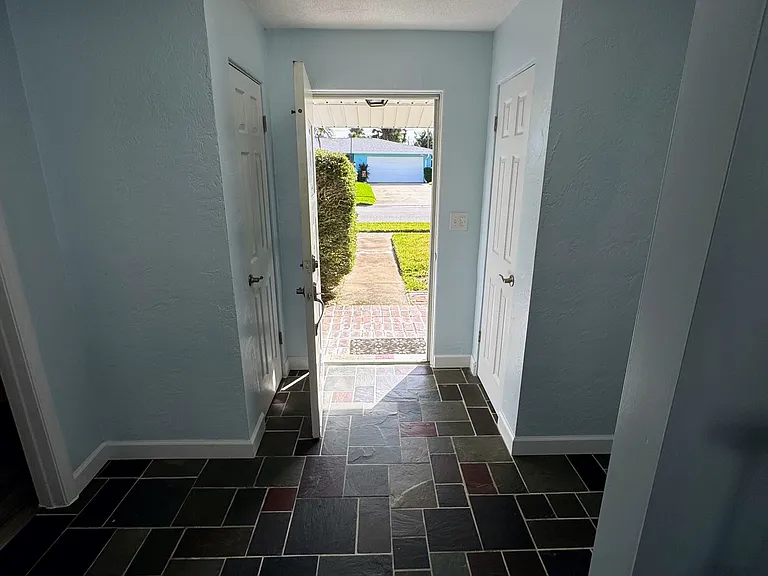 1 Holly Cir — Photo 7