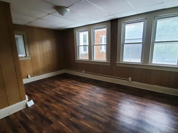 1713 Bluefield Ave, Bluefield, WV 24701