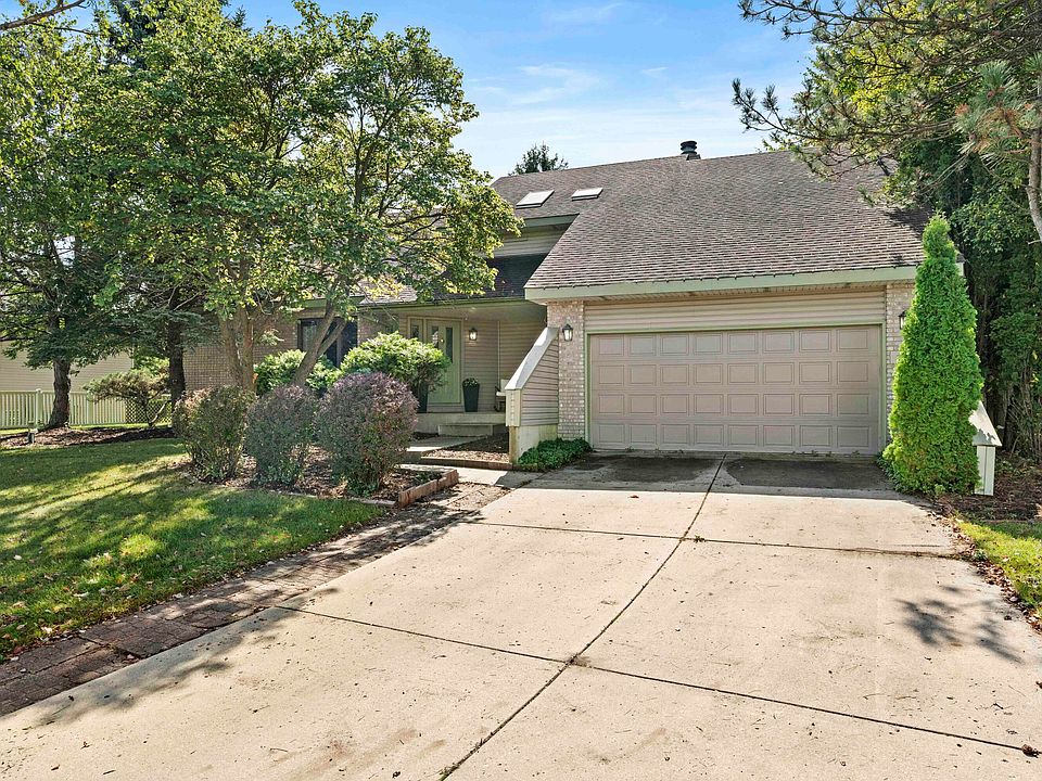 1st image of 112 Harvest Dr