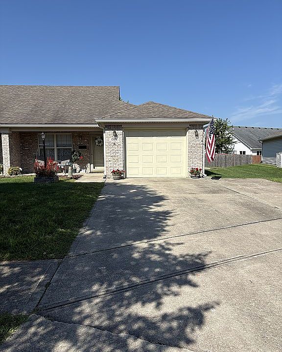 1st image of 1320 Swan Dr