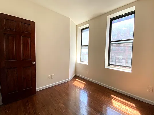 Rented by REAL New York | media 14