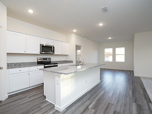 3rd image of 2509 Noble Fir Dr