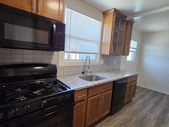 1927 Curtis St, Berkeley, CA 94702