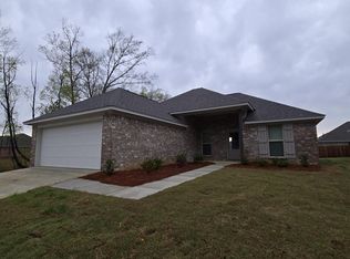 909 Gemstone Dr, Brandon, MS 39042