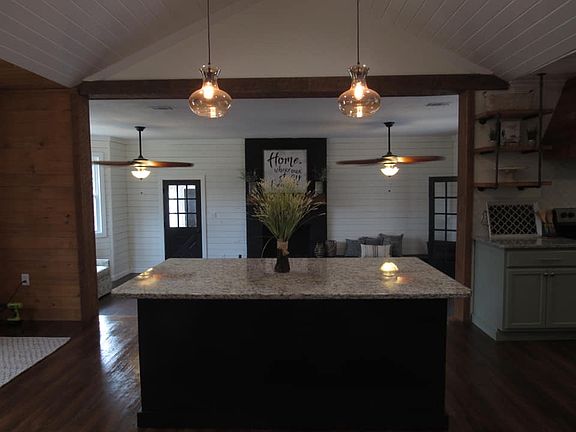 Island granite countertop
