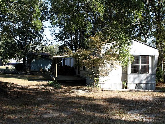 2nd image of 201 Mineola Ave
