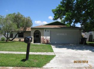 401 Evergreen Dr, Oldsmar, FL 34677