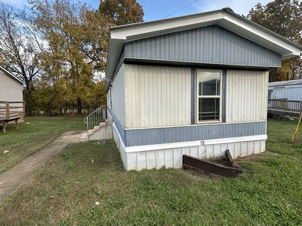 202 Zackary St, Oak Grove, KY