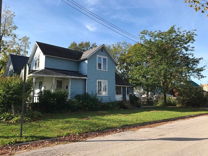 1st image of 611 N Chilson St