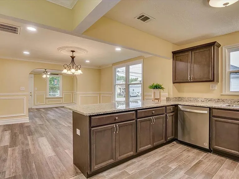 1413 Wrightsboro Rd — Photo 4
