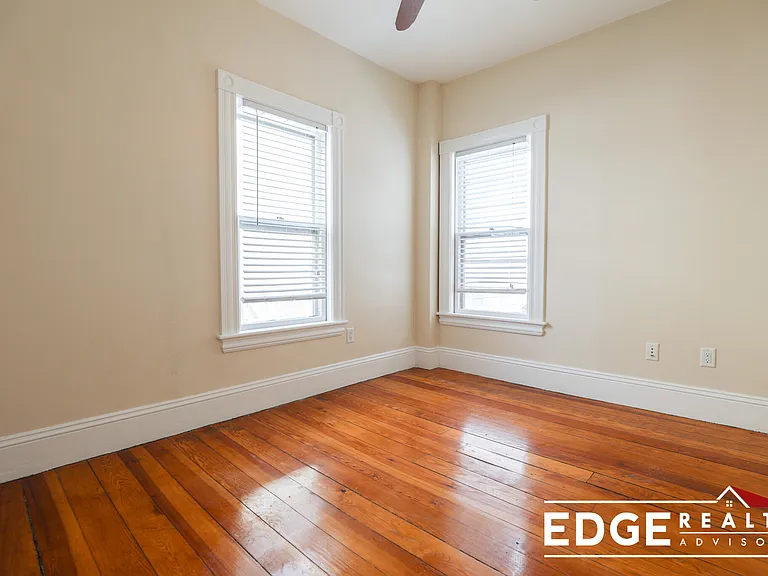 34 Antwerp St — Photo 8