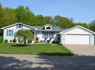 6 Firemans Ln, Browndale, PA 18421