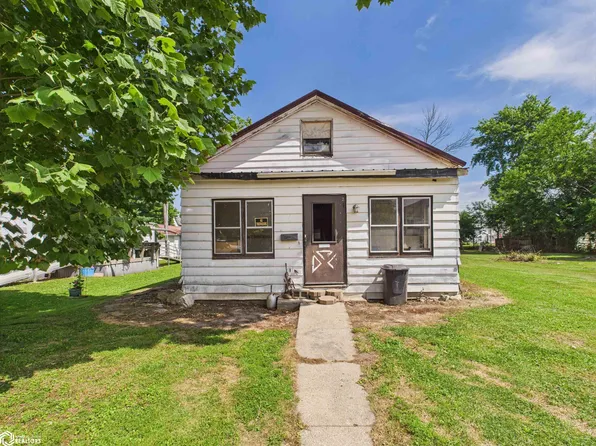 831 & 851 Elm St, Hamilton, IL 62341