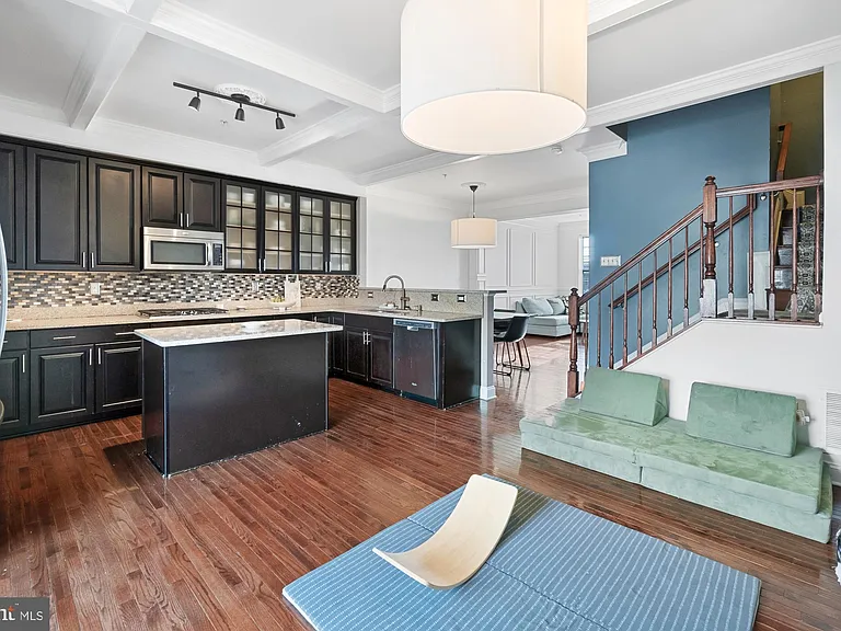 7803 Wormans Mill Rd — Photo 14