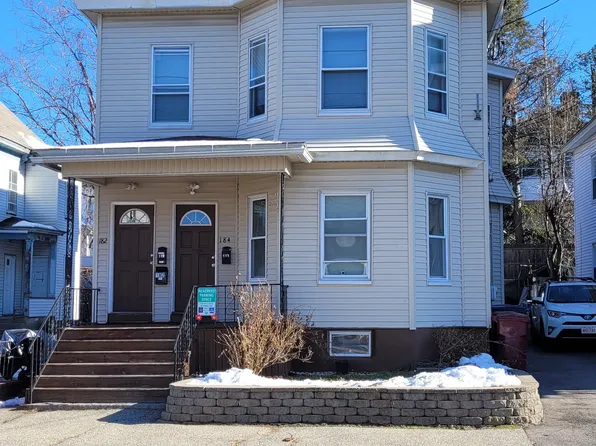 182 Pleasant St, Lowell, MA 01852