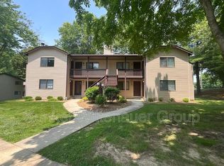 52 Pepperwood Ct, Glen Carbon, IL 62034