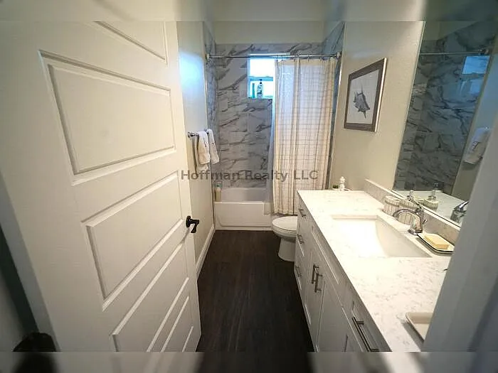 2314 W Saint Sophia St — Photo 15