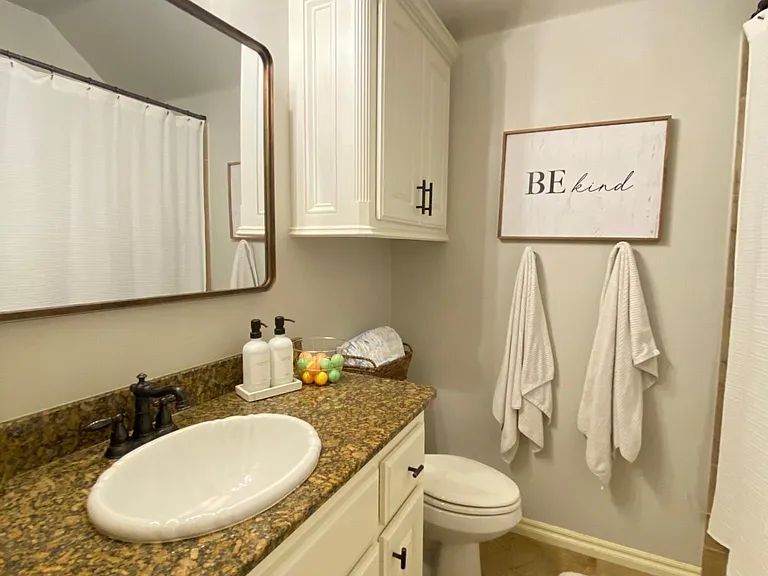 804 Brian Ct — Photo 4
