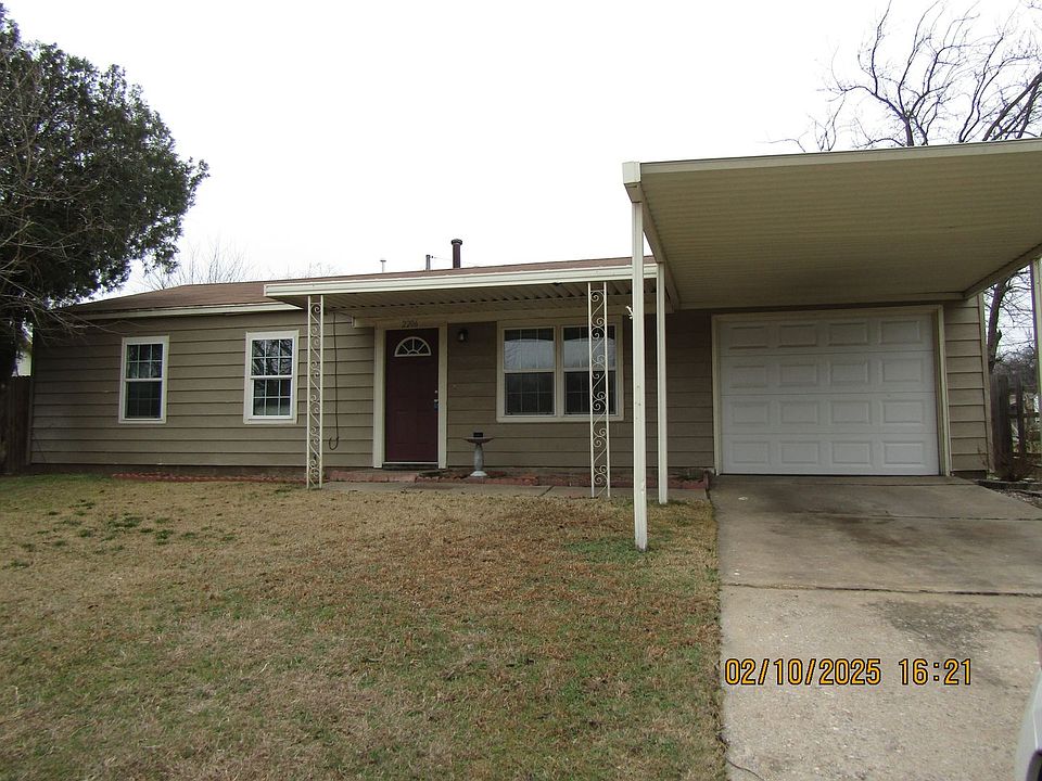 1st image of 2206 NW 26th St