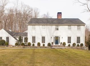 14 Greenlea Ln, Weston, CT 06883