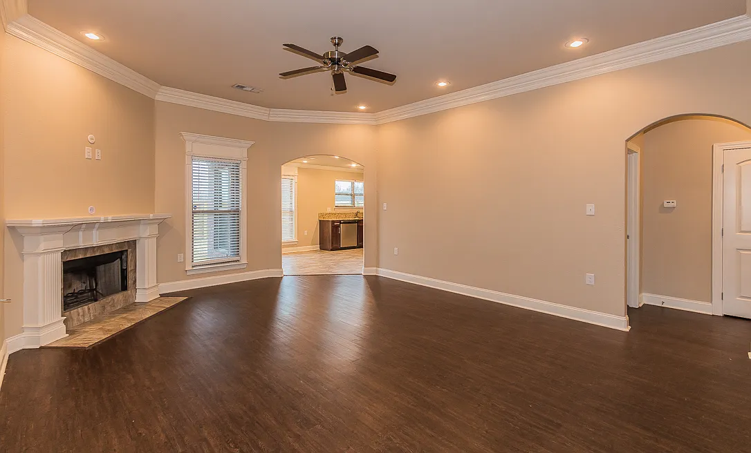 4 bed, 1651 sqft, $2,500 — Photo 4