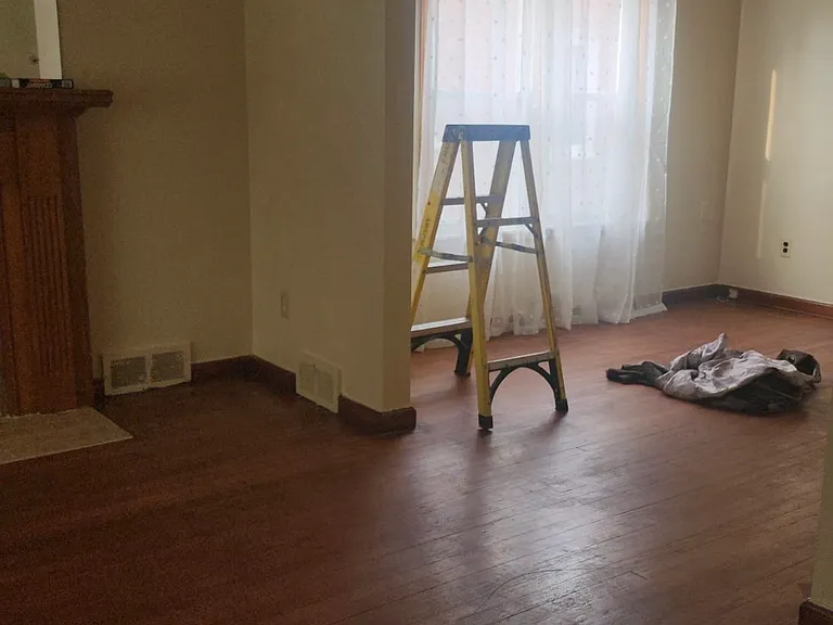 7304 Emanon St — Photo 5