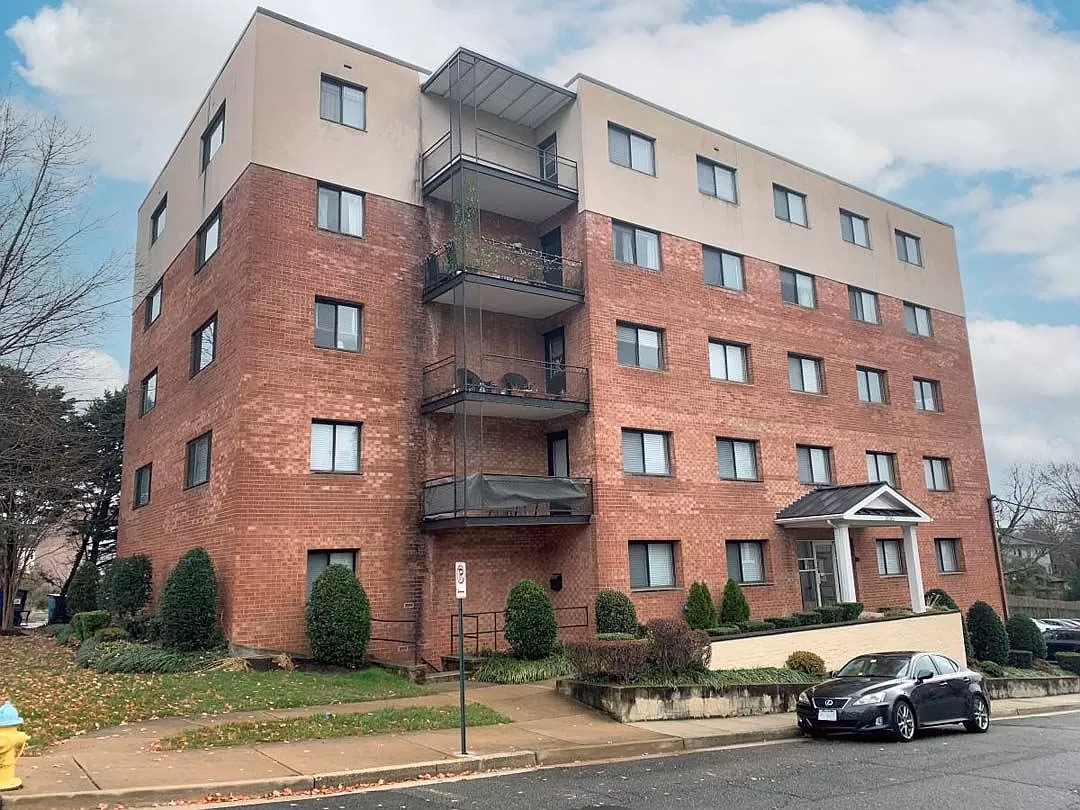 Lee Heights Apartment Rentals - Arlington, VA | Zillow