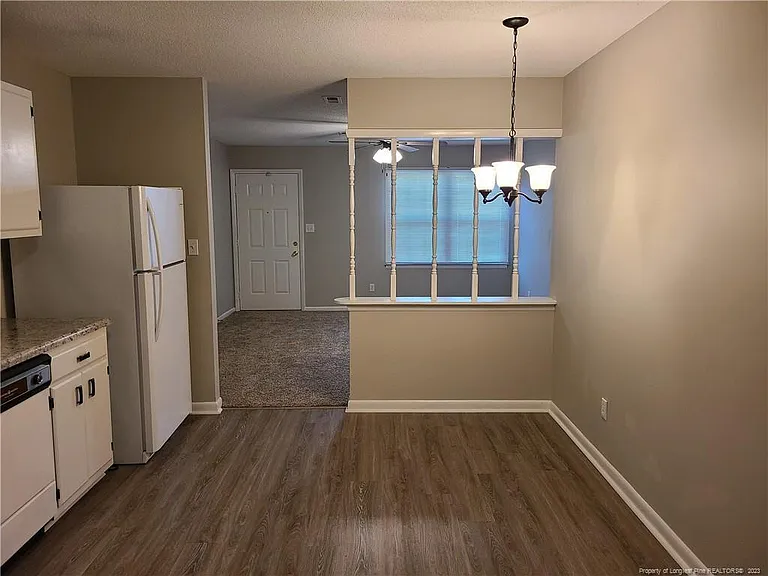 910 Miller Ave #910 — Photo 4