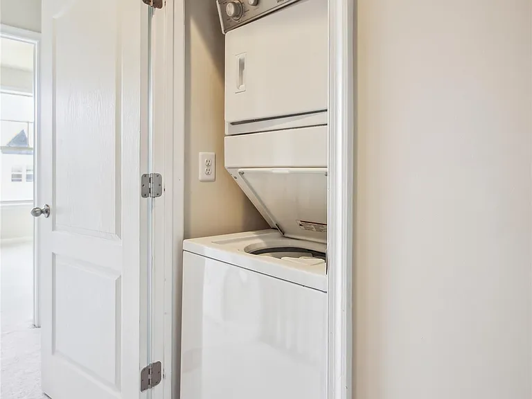 627 Quarterpath Way — Photo 14