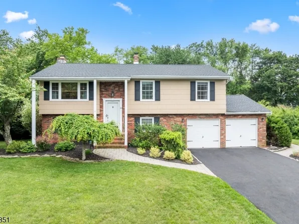 39 Fox Chase Run, Hillsborough Twp., NJ 08844