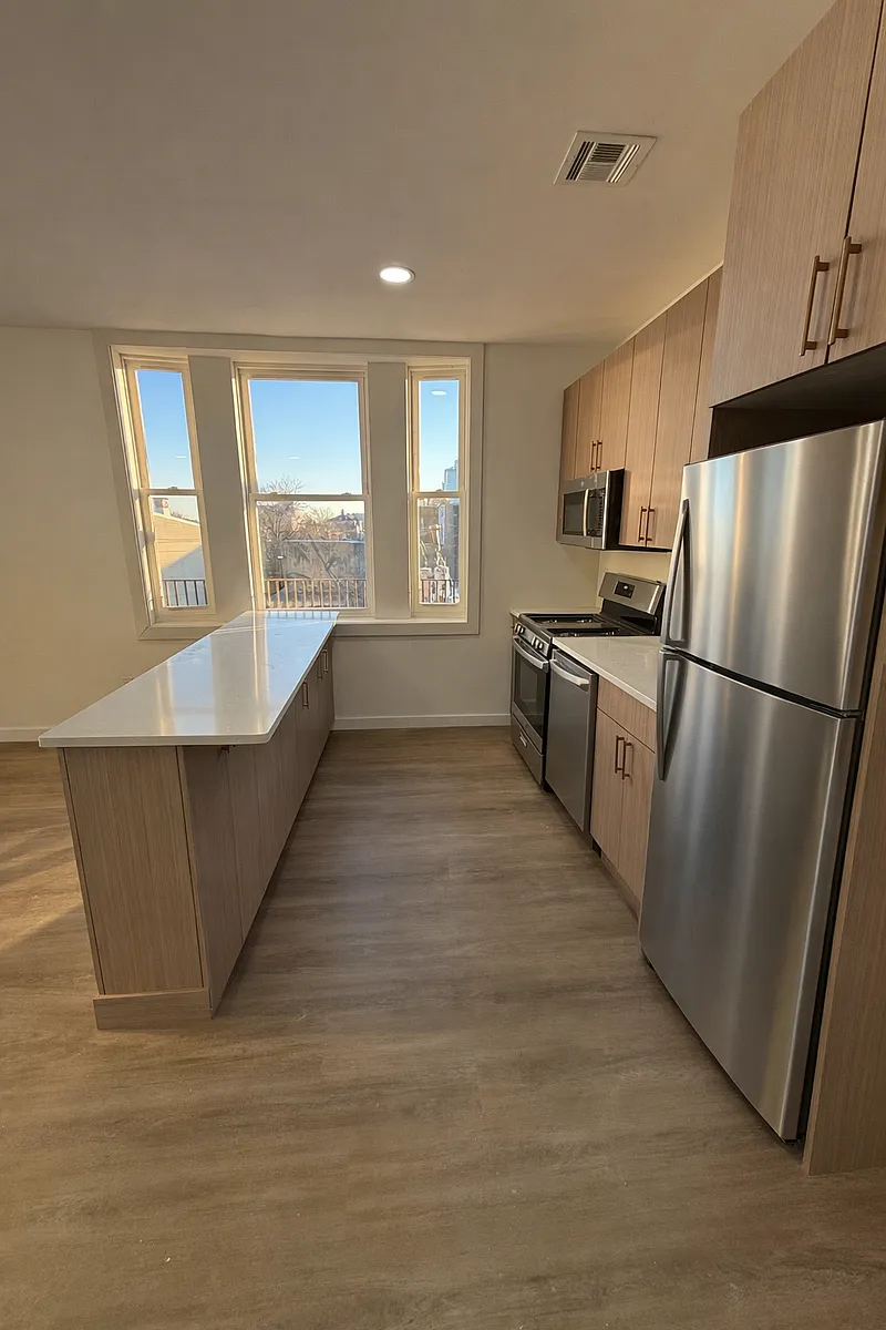 Kitchen/Island - 320 Central Ave #3L