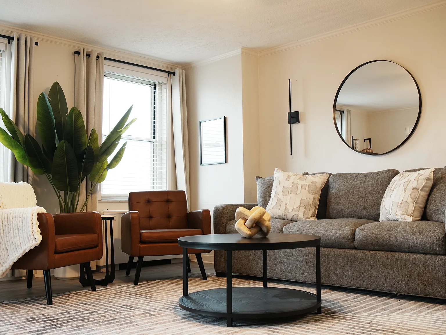 1 bed, 609 sqft, $2,350 — Photo 2