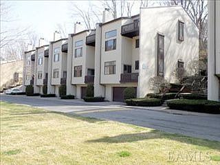 1st image of 358 N Greeley Ave