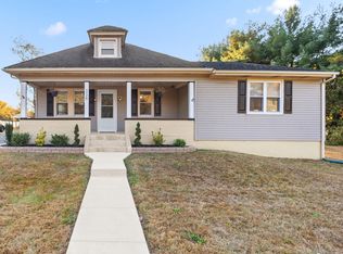 338 Walnut St, Williamstown, NJ 08094