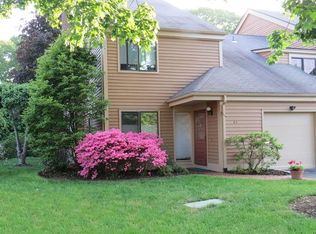 63 Greenway Cir, Rye Brook, NY 10573