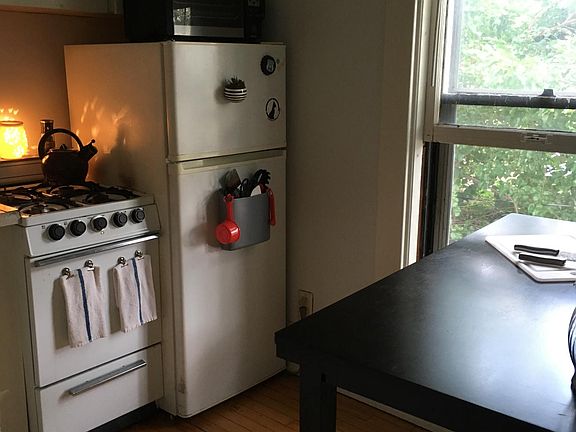 4th image of 8 Union Ave NE APT 4