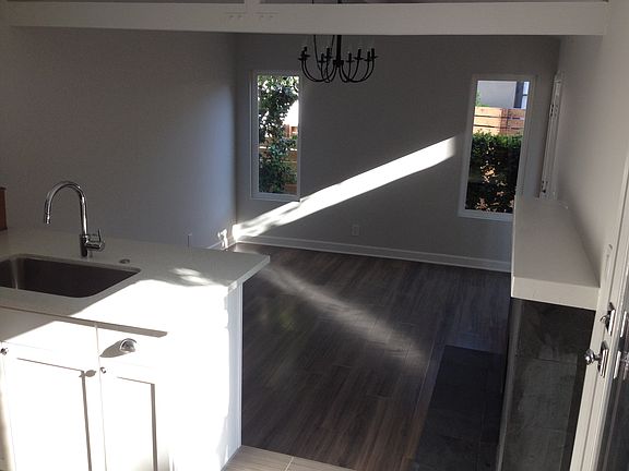 3rd image of 7607 Lexington Ave APT E