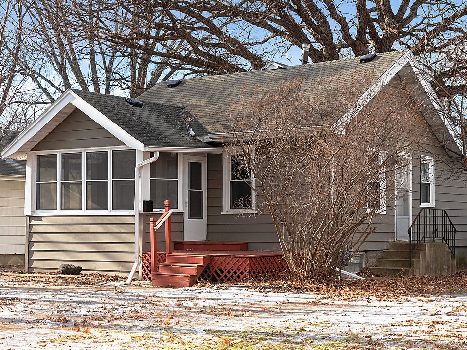 1st image of 4607 Oliver Ave N
